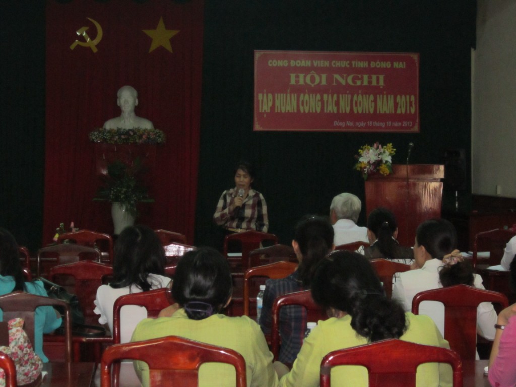 tỉnh tổ chức tập huấn công 010 [Desktop Resolution].jpg